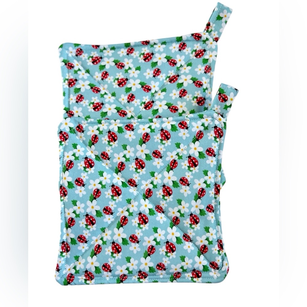 Hand Crafted Ladybug and Floral Daisies Pot Holders or Hot Mat Cotton Trivets